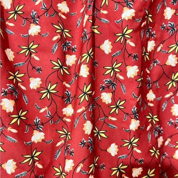 Ellos Women's Cottagecore Floral Notch-Neck Smocked Sleeve Cuff Red Blouse Sz 24 - Picture 9 of 10